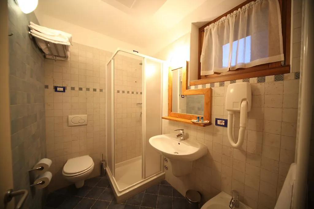 Le Case dei Baff Morbegno 0*,